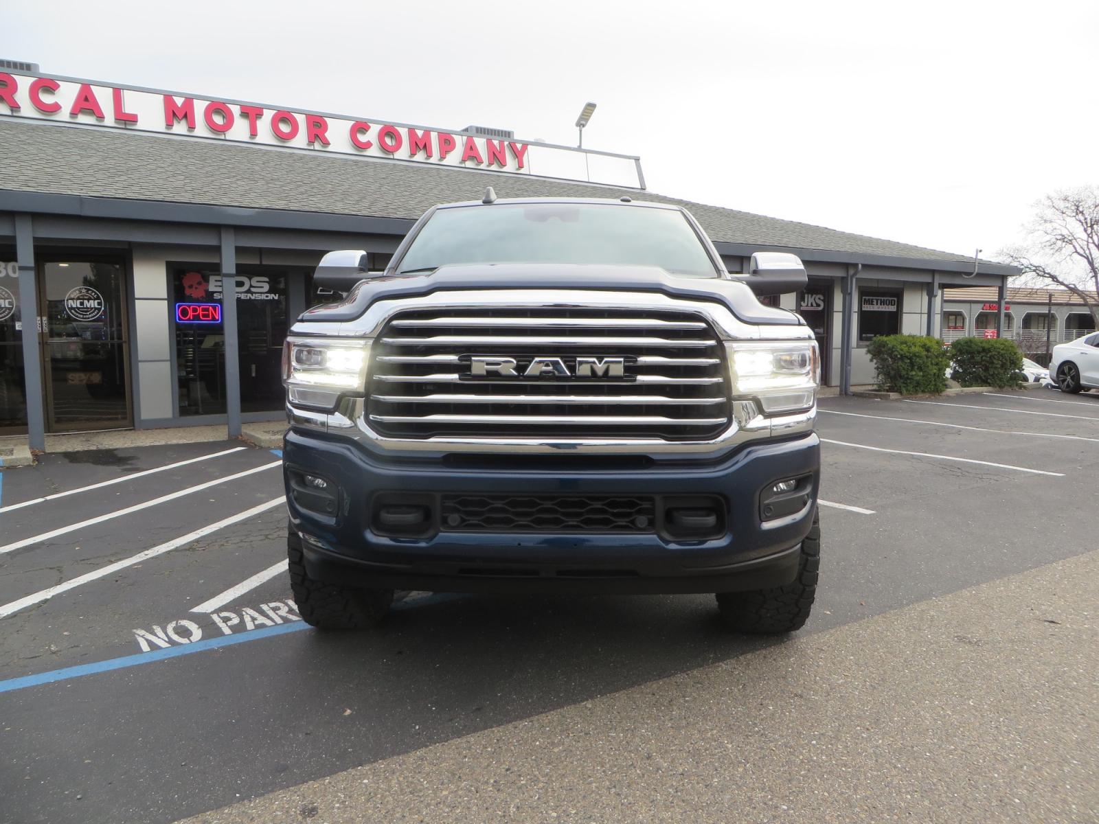 2022 BLUE /BROWN RAM 2500 Limited Longhorn Crew Cab SWB 4WD (3C6UR5GL7NG) with an 6.7L L6 OHV 24V TURBO DIESEL engine, 6A transmission, located at 2630 Grass Valley Highway, Auburn, CA, 95603, (530) 508-5100, 38.937893, -121.095482 - Beautiful Ram Limited Longhorn with a level kit, 20" Fittipaldi wheels, Toyo Open Country RT Trail tires, and a Demco 18K sliding 5th wheel hitch. - Photo #1